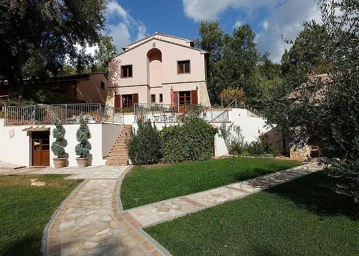 Pian Delle 컨트리하우스 사세타