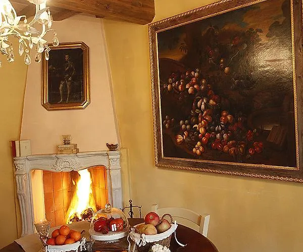 Pian Delle 컨트리하우스 사세타